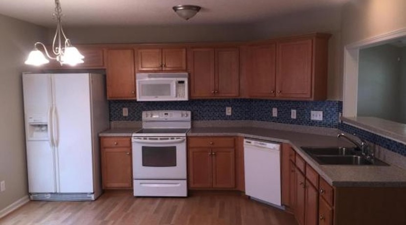 912 Bramblegate kitchen